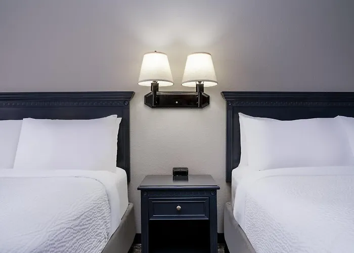 Garner South By Ihg Gillette