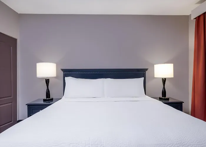 Garner South By Ihg Gillette